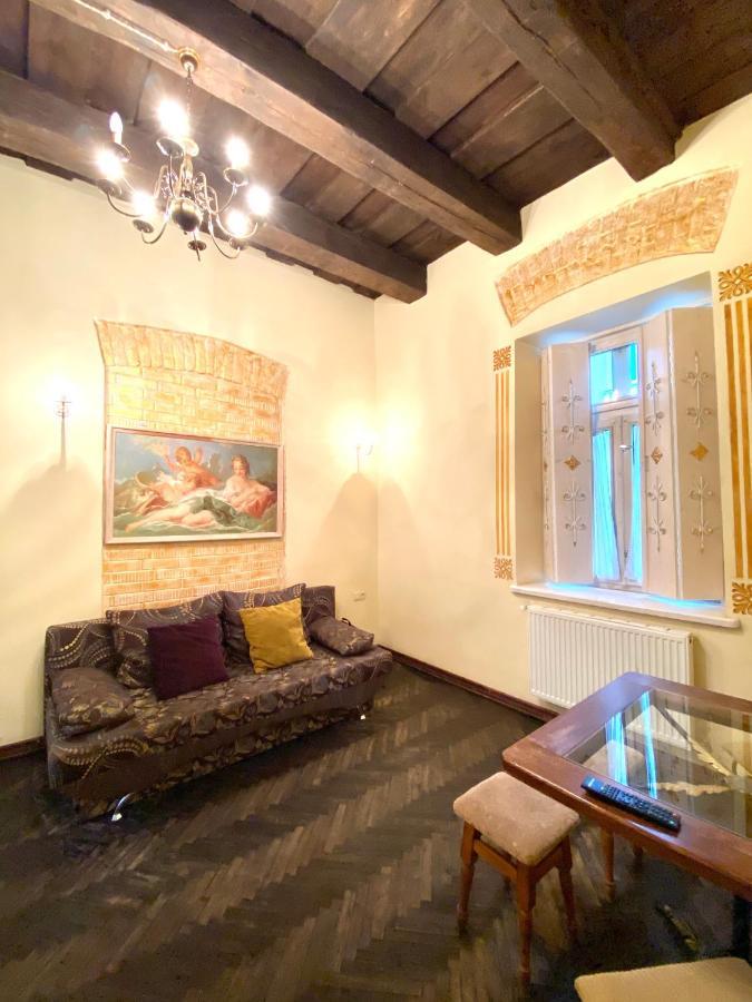 Квартира Подобово На Вулиці Валова 21А Lviv Ngoại thất bức ảnh