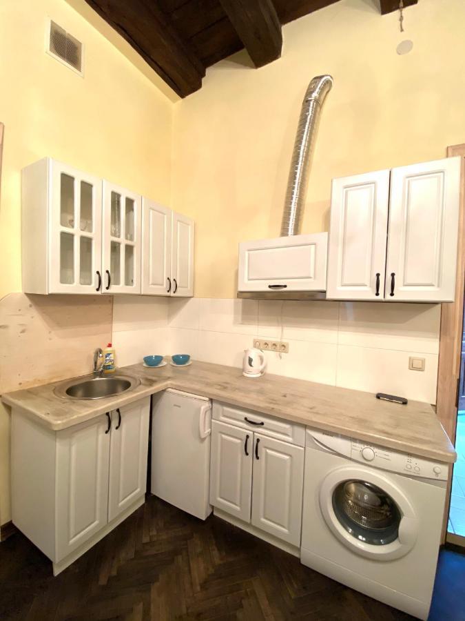 Квартира Подобово На Вулиці Валова 21А Lviv Ngoại thất bức ảnh